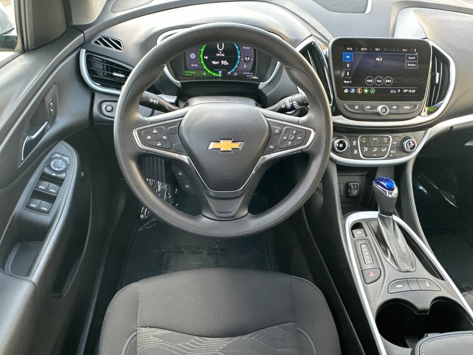 2019 Chevrolet Volt LT photo 13