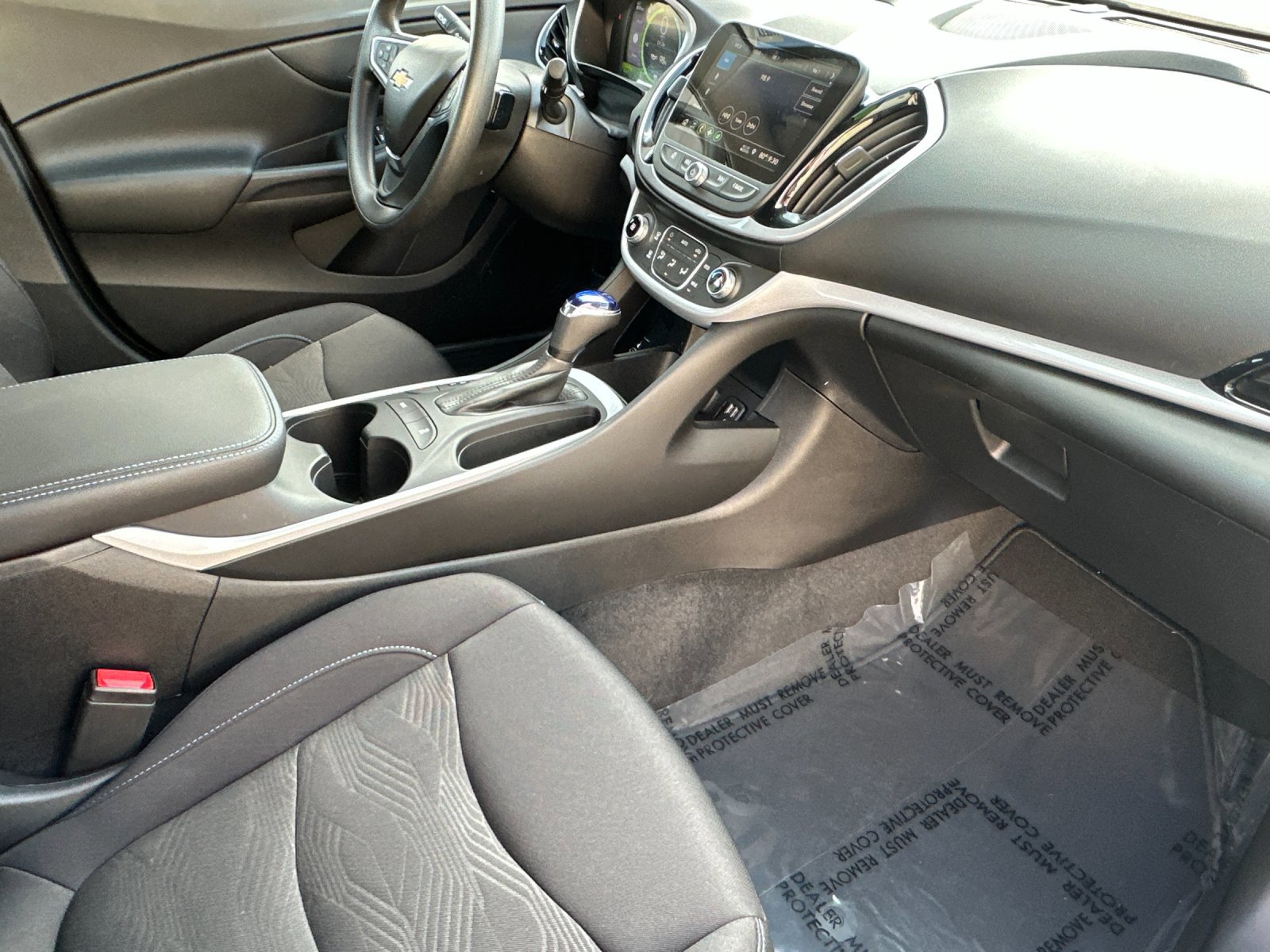 2019 Chevrolet Volt LT photo 15