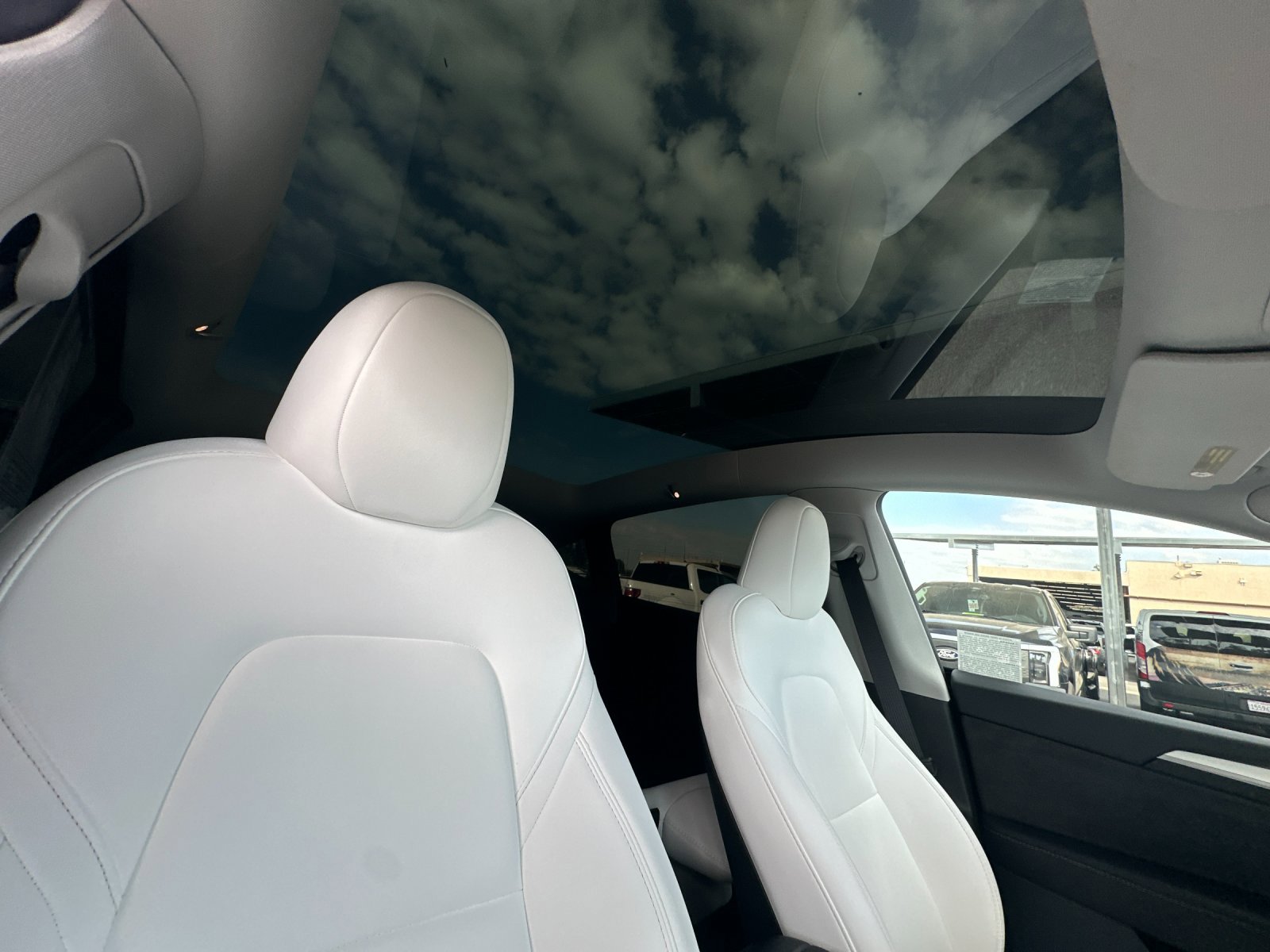 2024 Tesla Model Y Performance photo 14