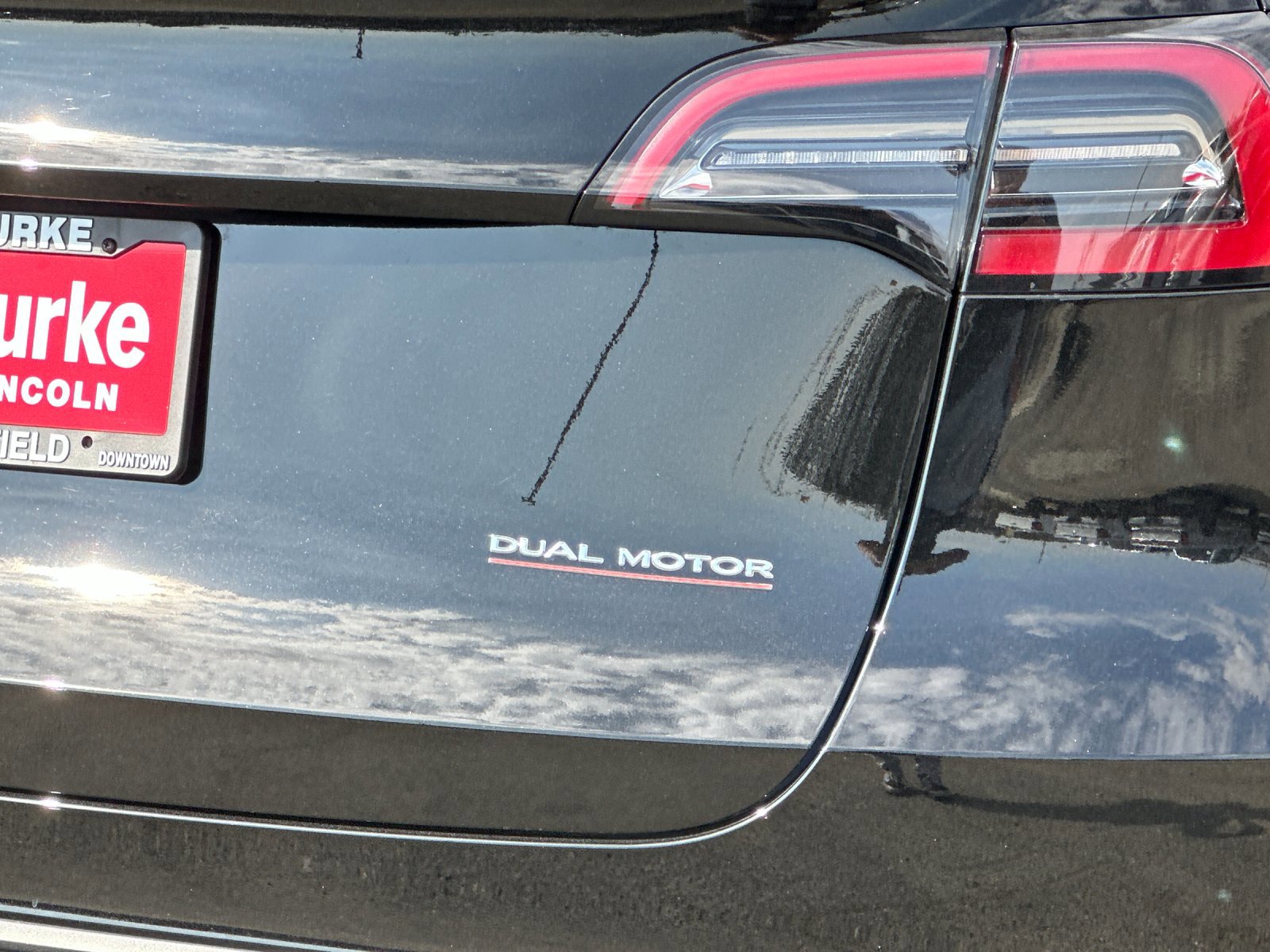 2024 Tesla Model Y Performance photo 19