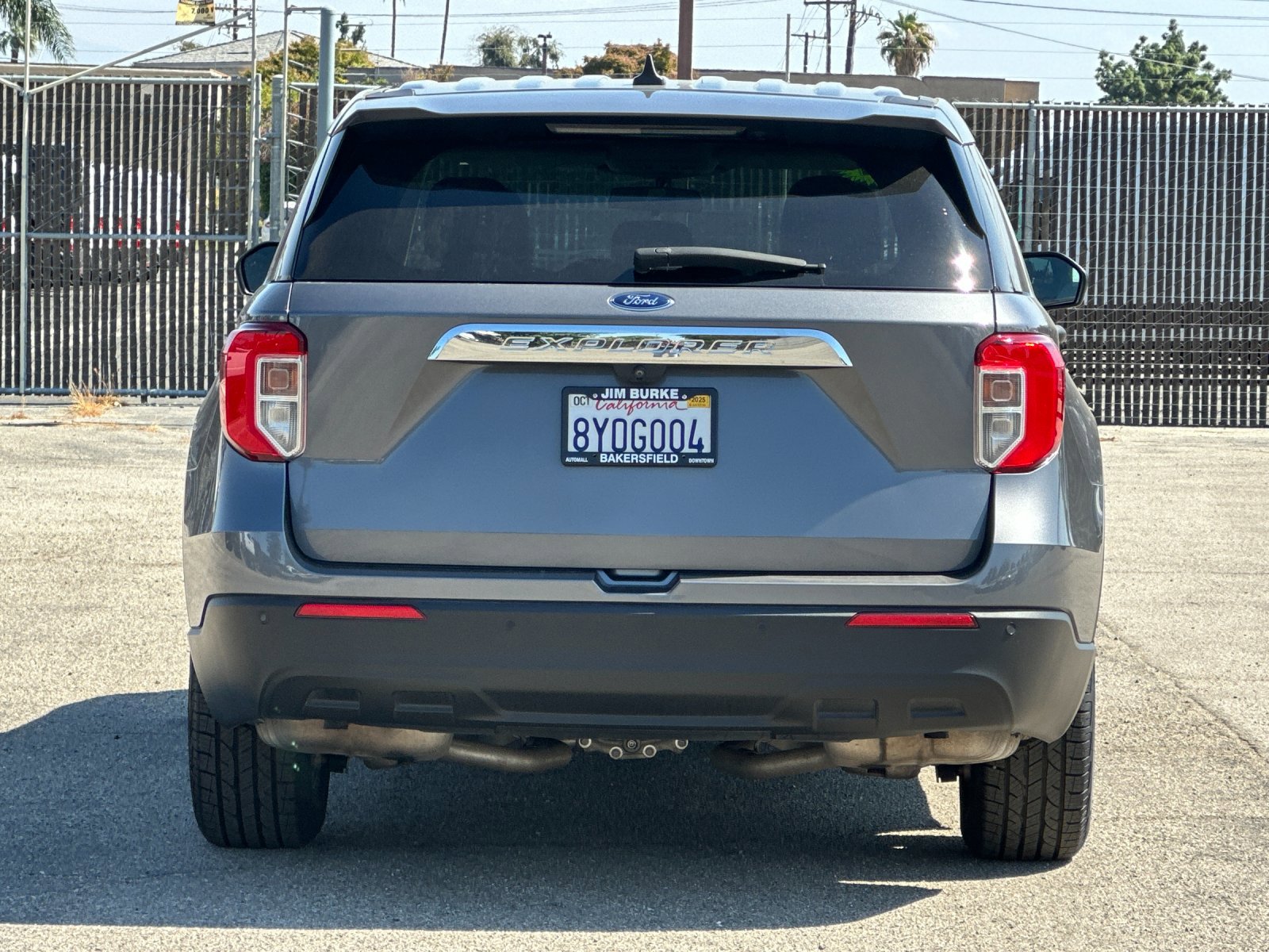 2021 Ford Explorer Base photo 3