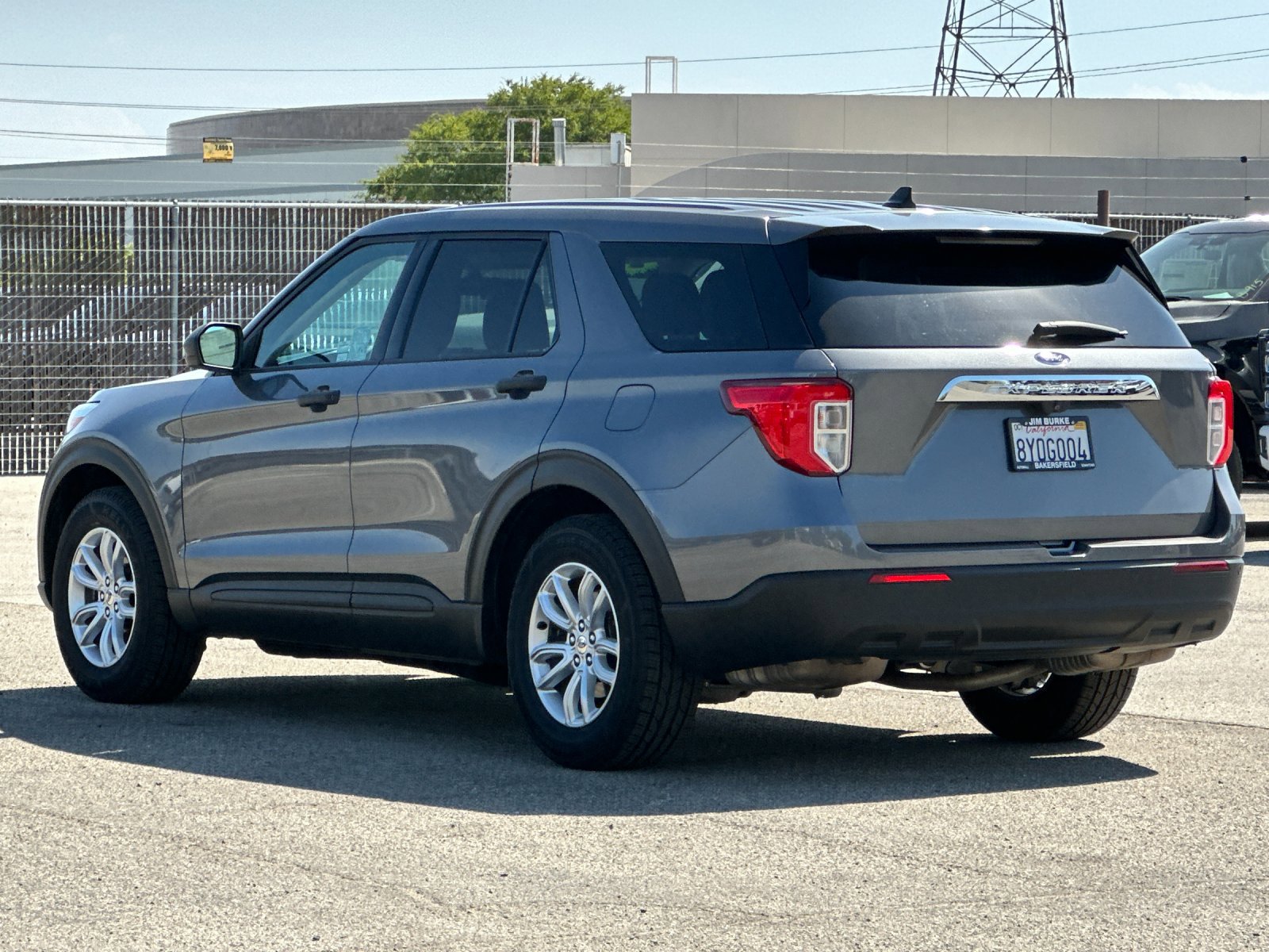 2021 Ford Explorer Base photo 4