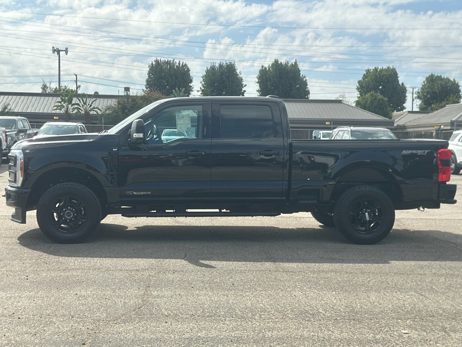 2023 Ford F-250 XLT photo 6