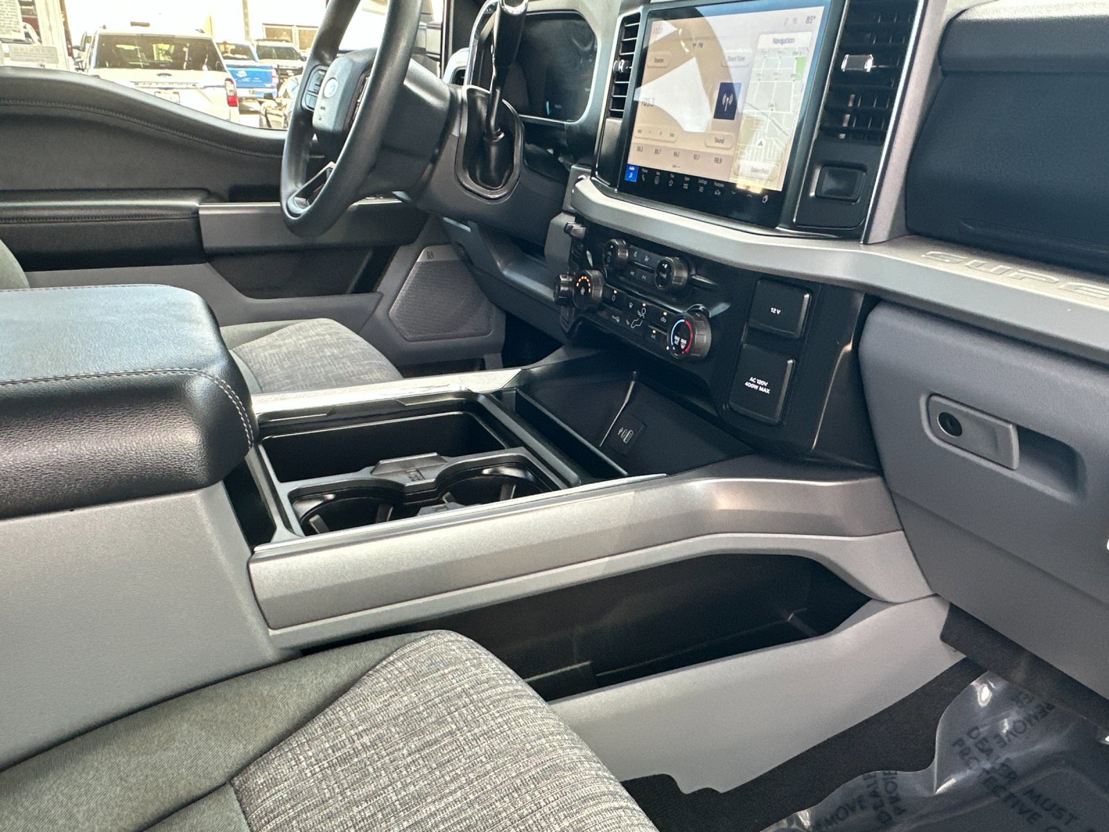 2023 Ford F-250 XLT photo 14