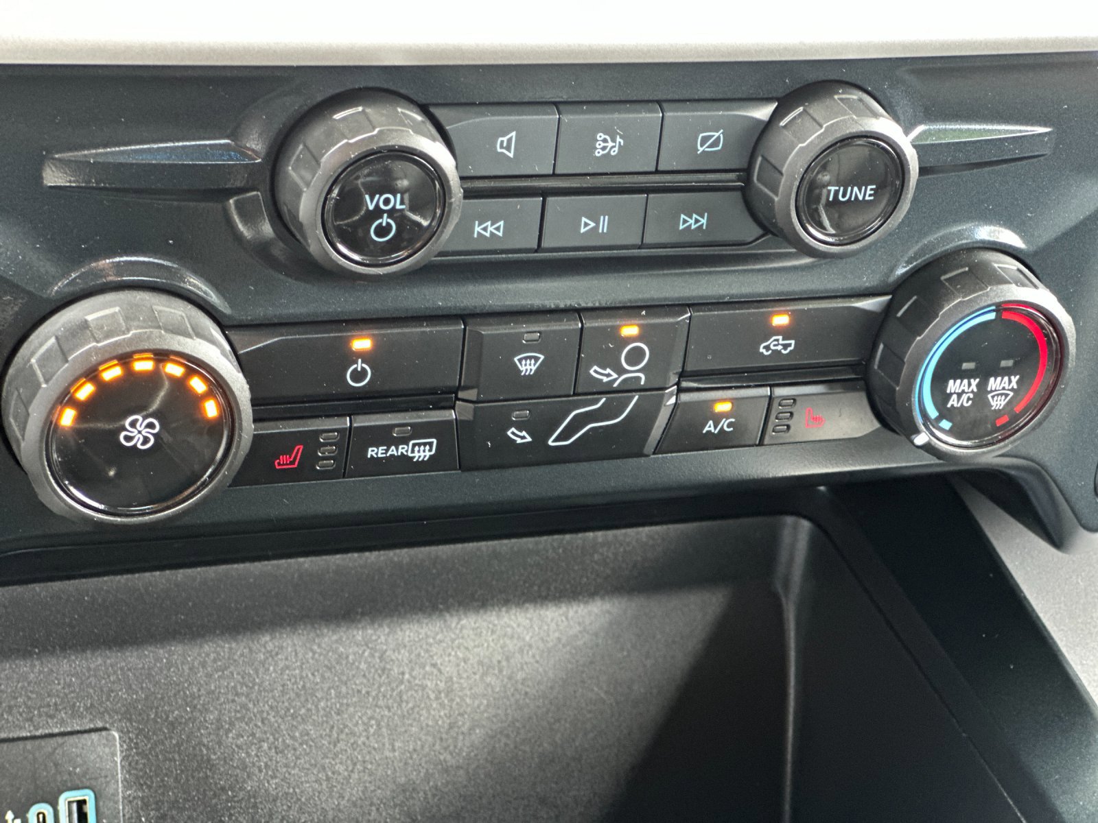 2023 Ford F-250 XLT photo 19