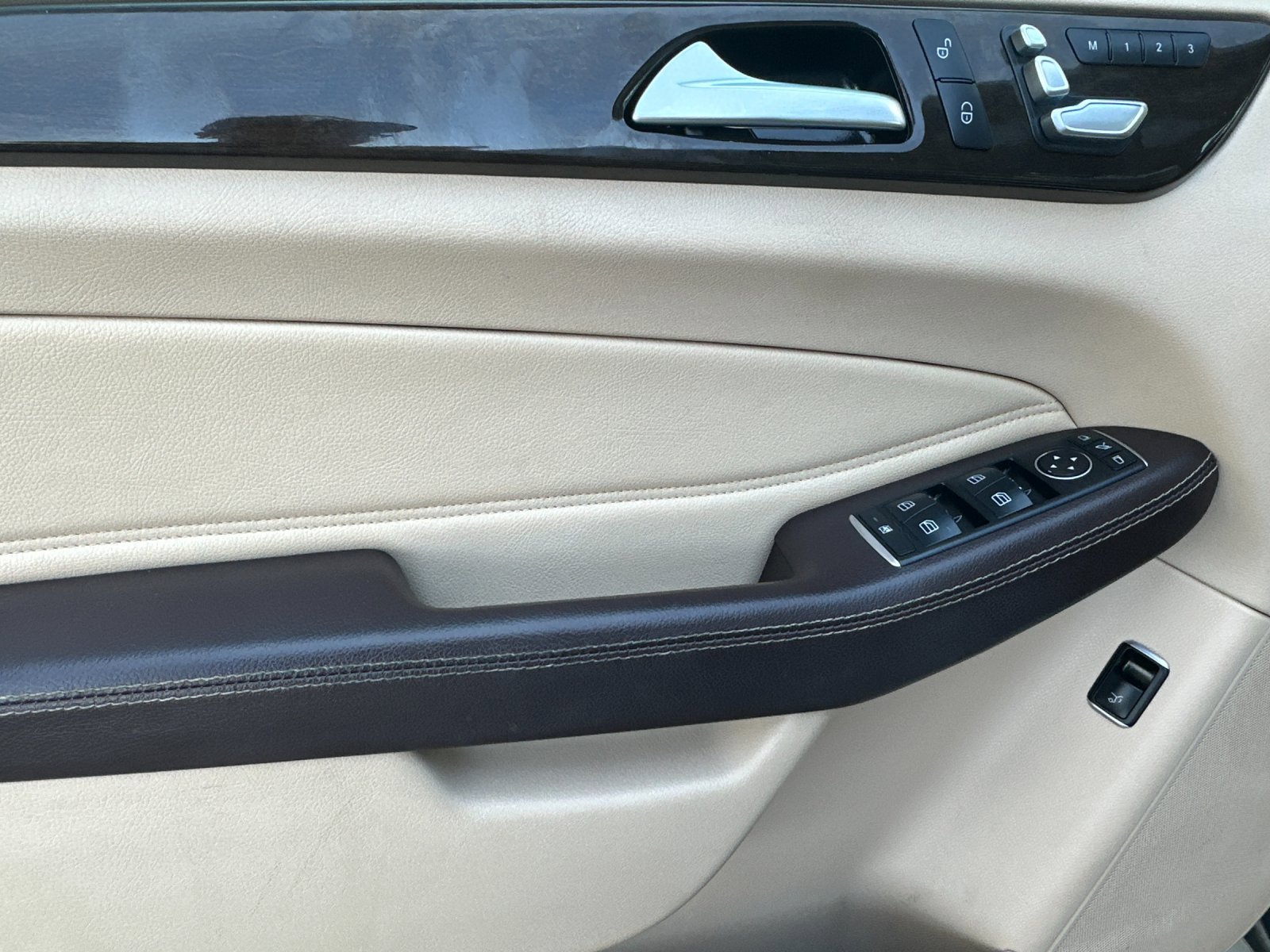 2017 Mercedes Benz GLE 350 photo 9