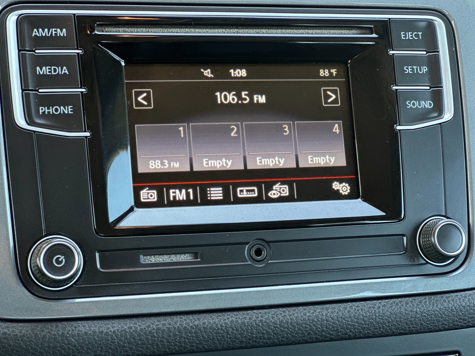 2016 Volkswagen Tiguan Sport photo 17