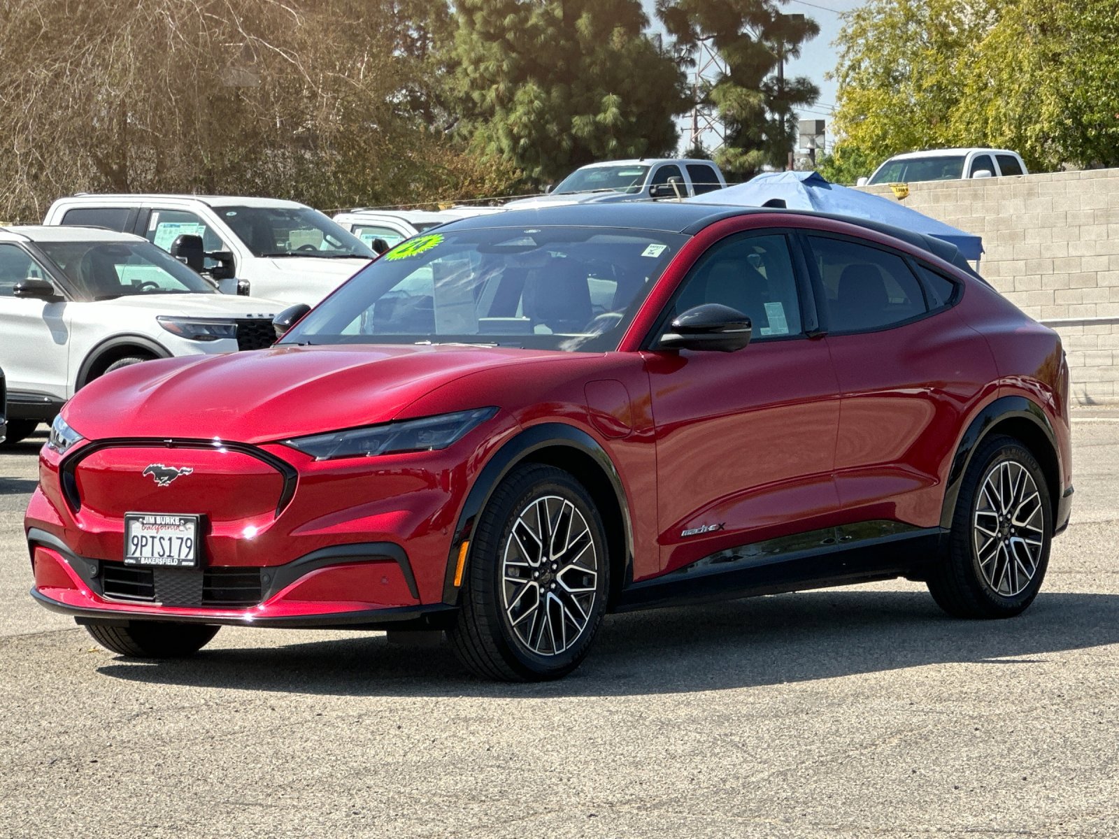 2024 Ford Mustang Mach-E Premium photo 7
