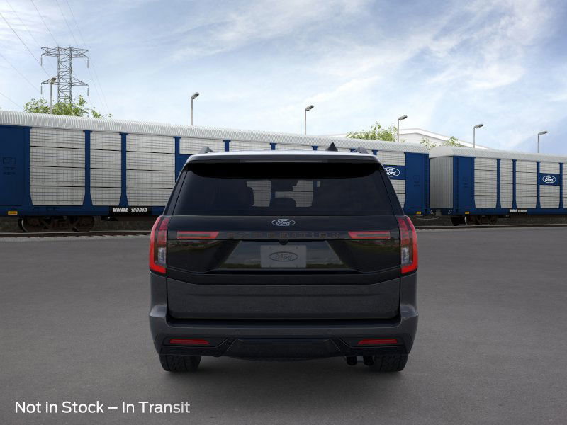 2025 Ford Expedition photo 5
