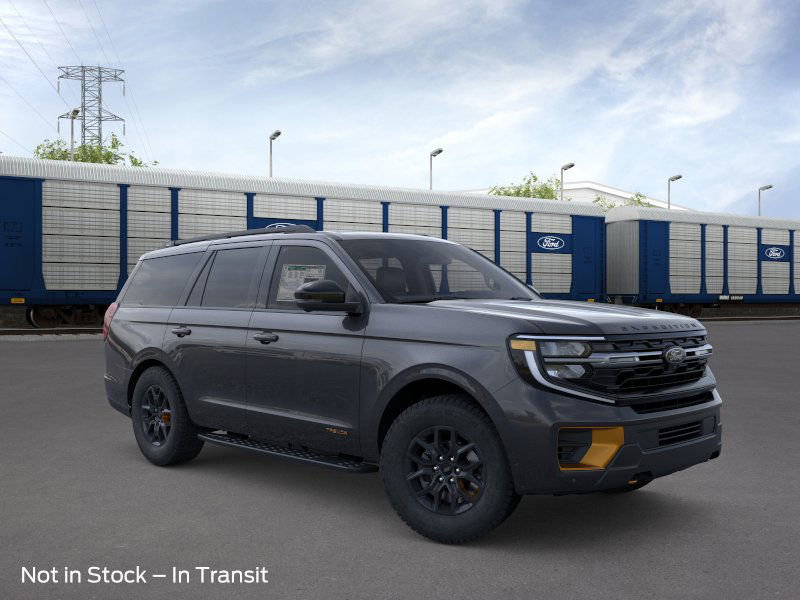 2025 Ford Expedition photo 7