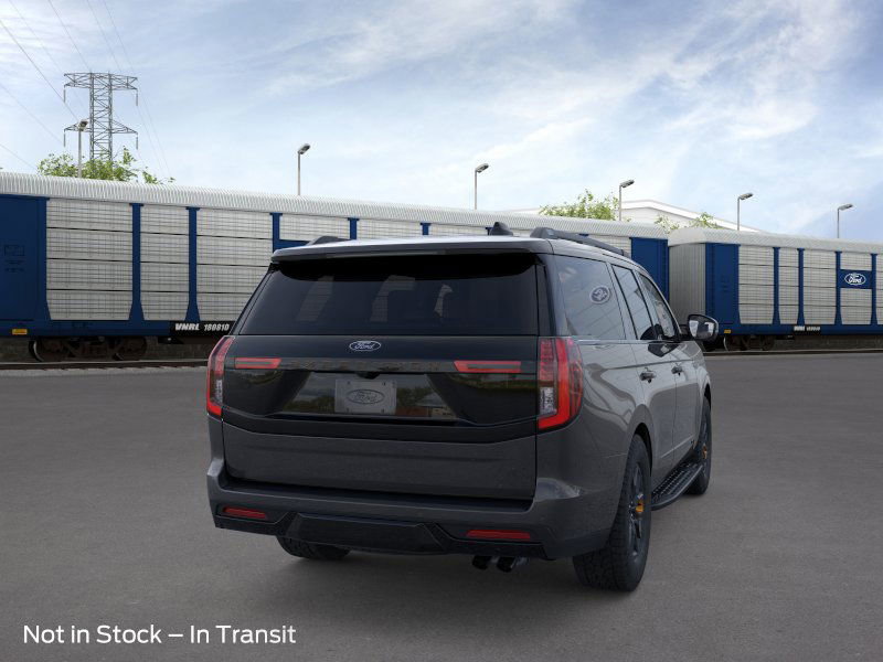 2025 Ford Expedition photo 8