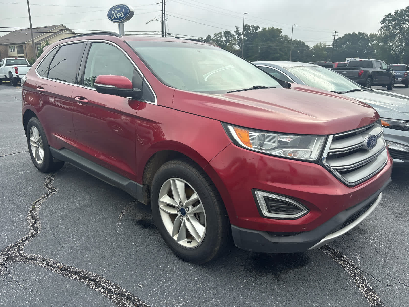 2016 Ford Edge SEL photo 2
