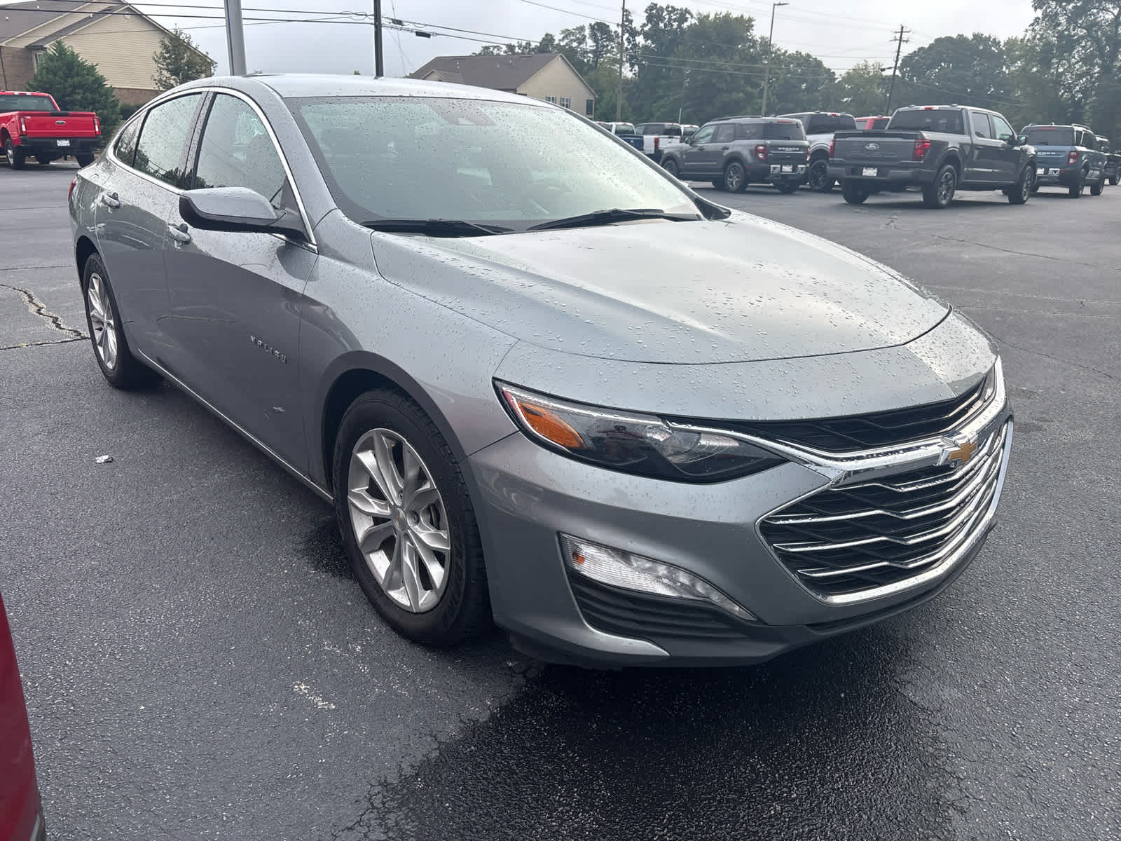 2024 Chevrolet Malibu 1LT photo 2
