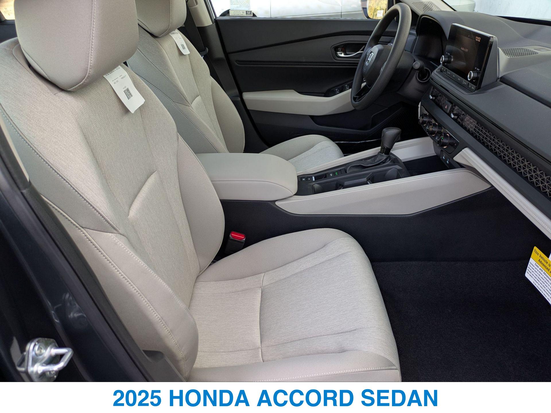 2025 Honda Accord SE photo 25