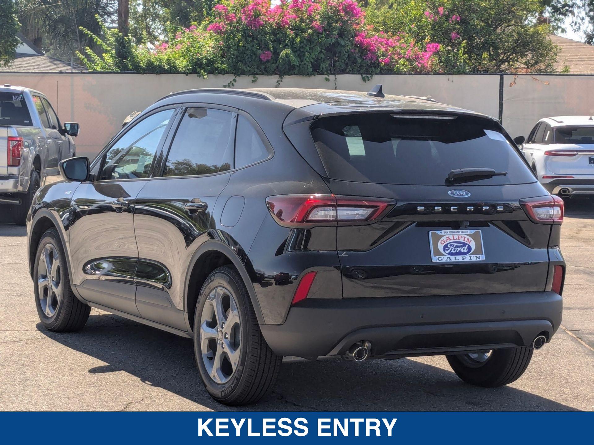 2025 Ford Escape Hybrid ST-Line photo 6