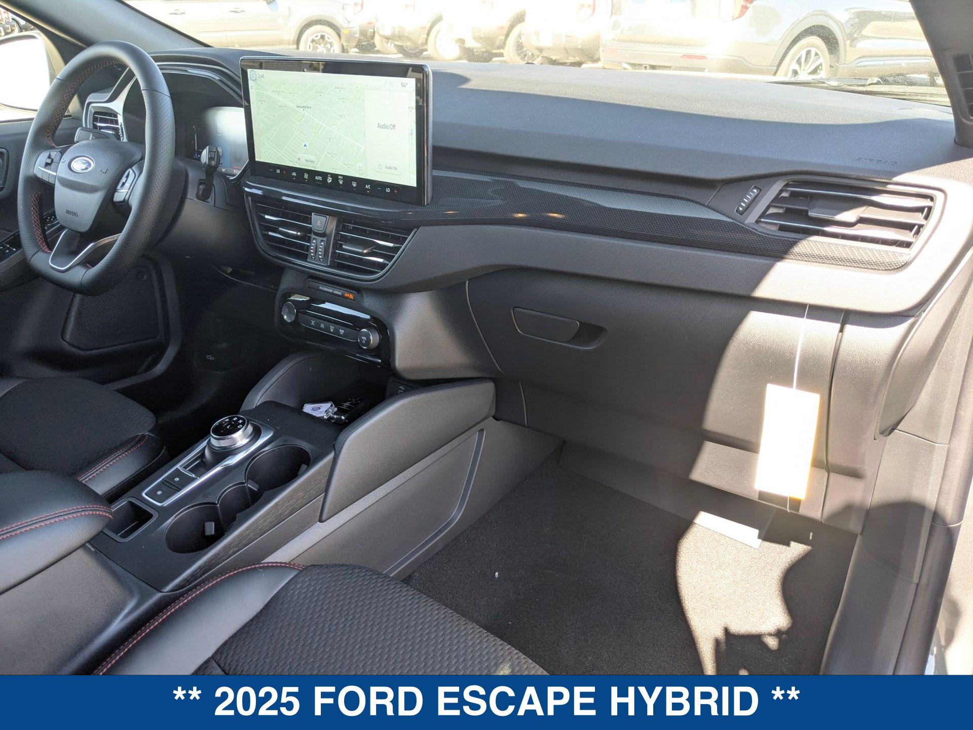 2025 Ford Escape Hybrid ST-Line photo 22