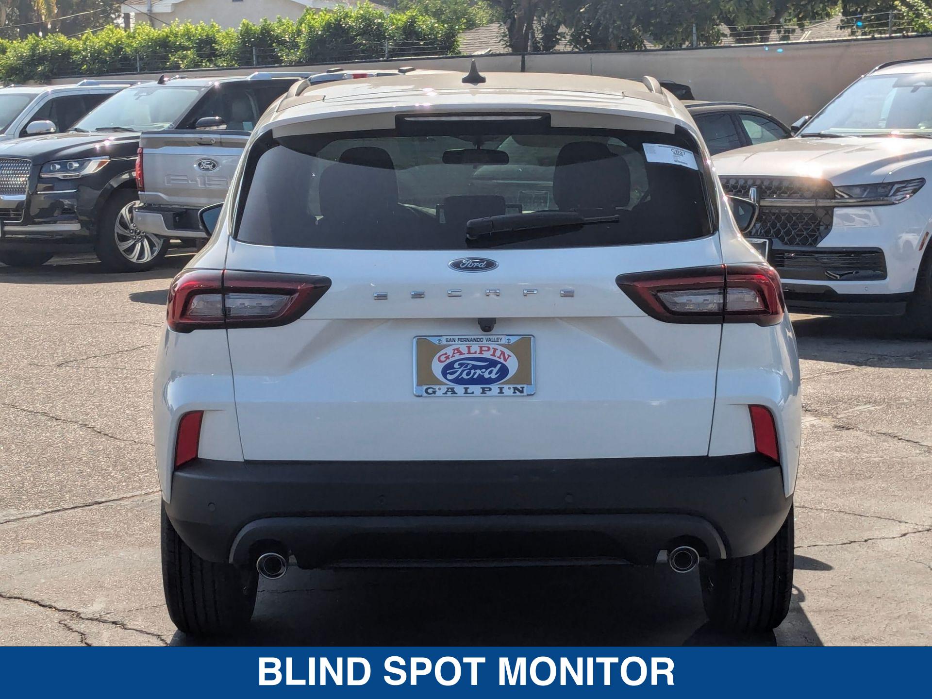 2025 Ford Escape ST-Line photo 7