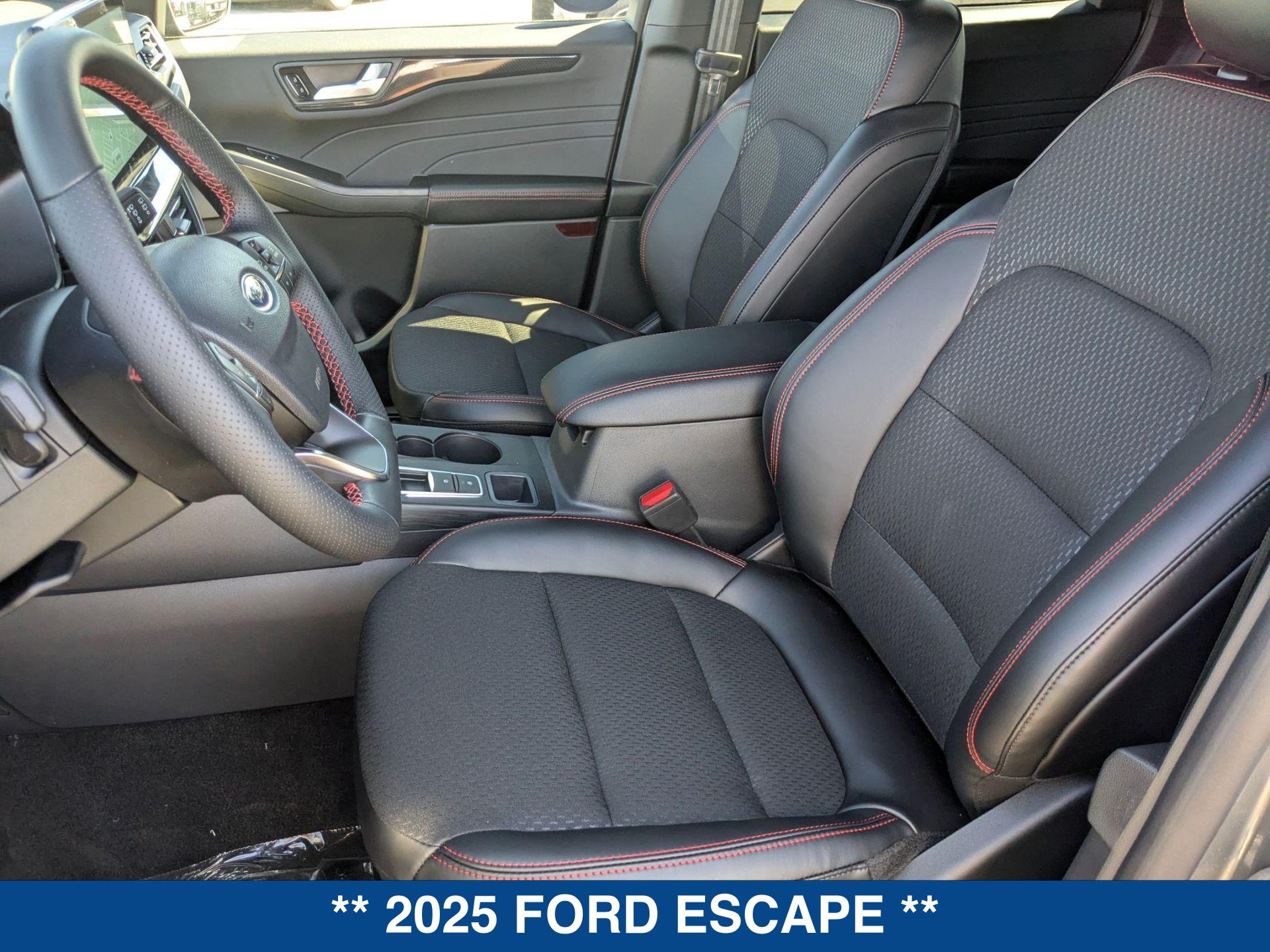 2025 Ford Escape ST-Line photo 17