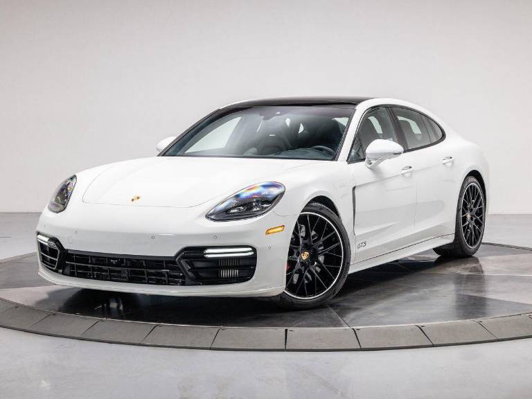 2019 Porsche Panamera GTS