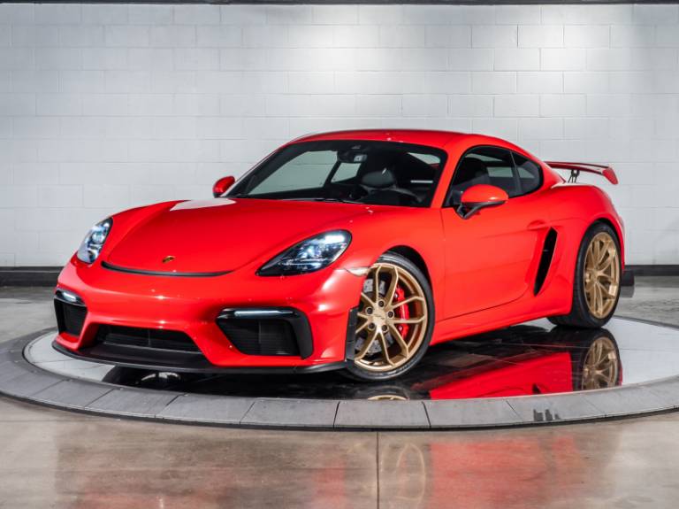 2022 Porsche 718 Cayman GT4
