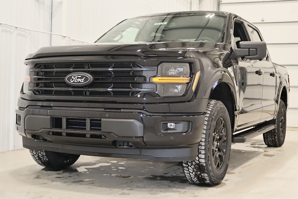 2025 Ford F-150 XLT photo 4
