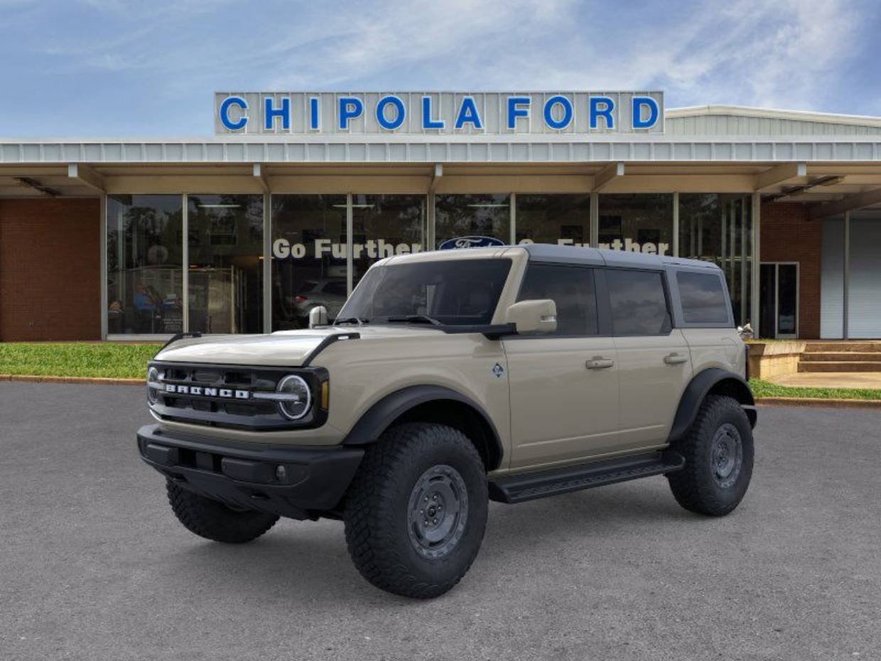 2025 Ford Bronco 4-Door Outer Banks's photo