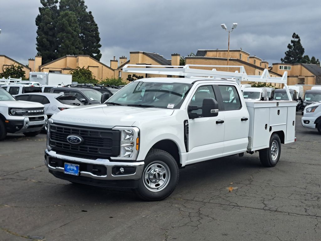 2026 Ford F-250 photo 2