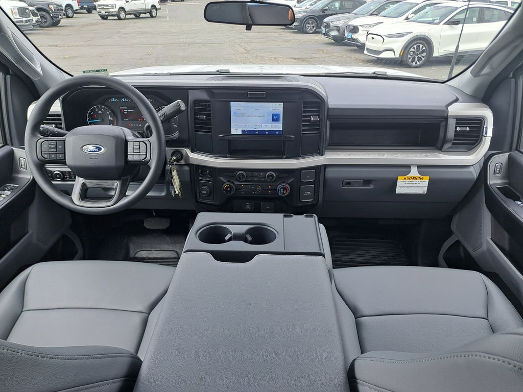 2026 Ford F-250 photo 9