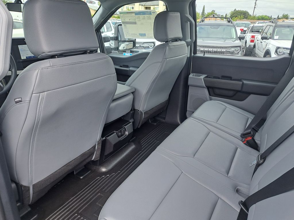 2026 Ford F-250 photo 11