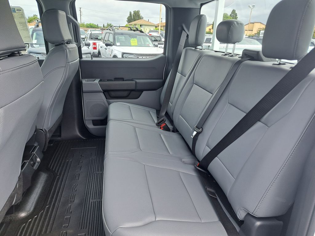 2026 Ford F-250 photo 12
