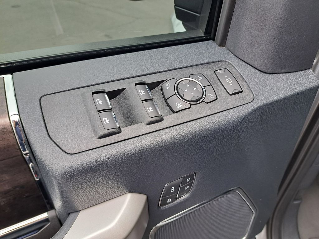 2022 Ford F-450 photo 21
