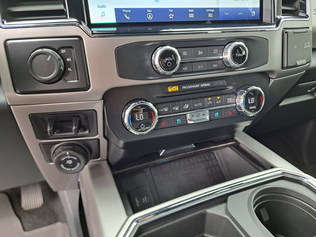 2022 Ford F-450 photo 32
