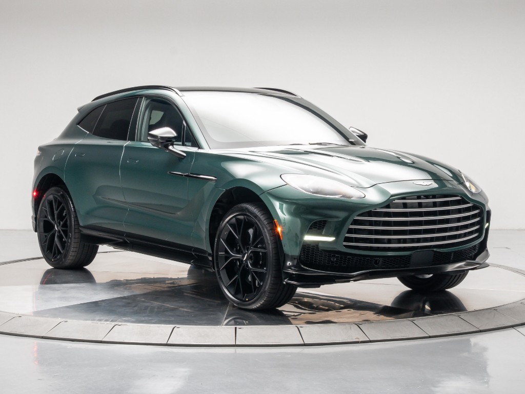 2025 Aston Martin DBX 707