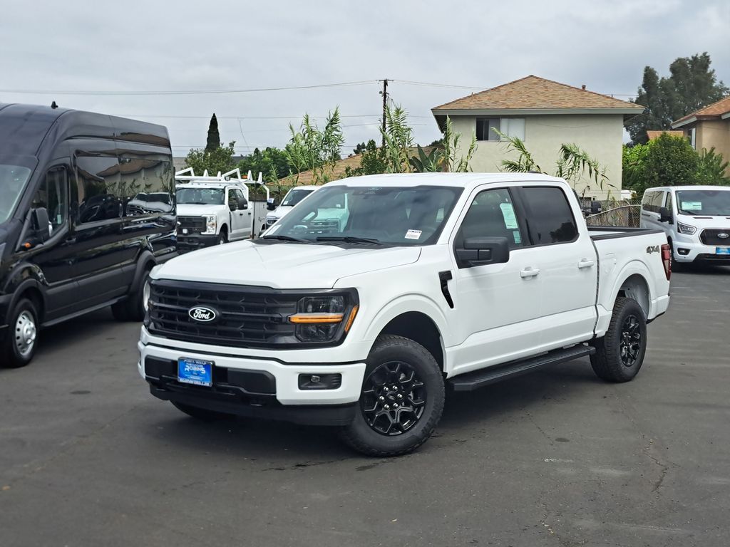 2025 Ford F-150 XLT photo 2
