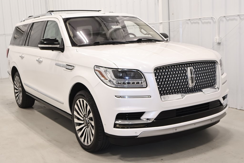 2018 Lincoln Navigator L Reserve photo 3