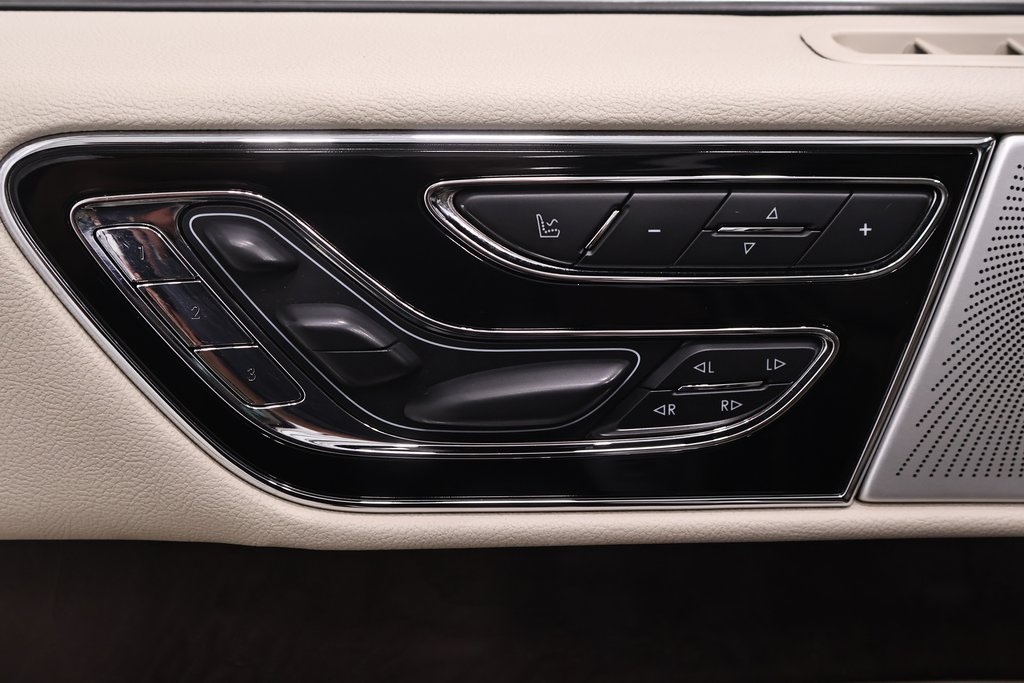 2018 Lincoln Navigator L Reserve photo 10