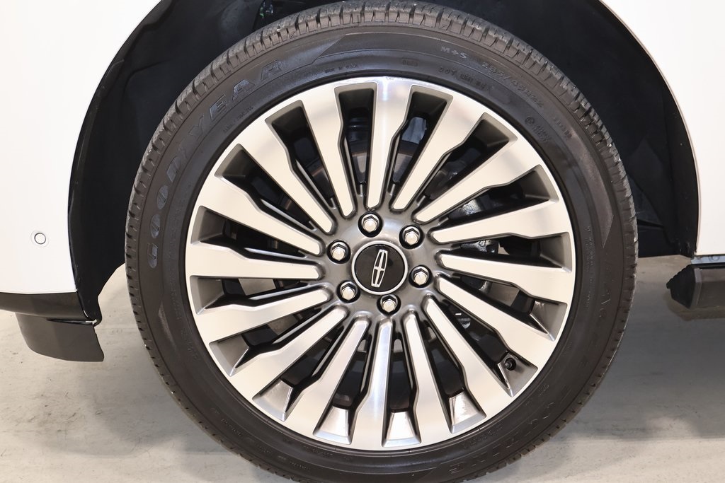 2018 Lincoln Navigator L Reserve photo 45