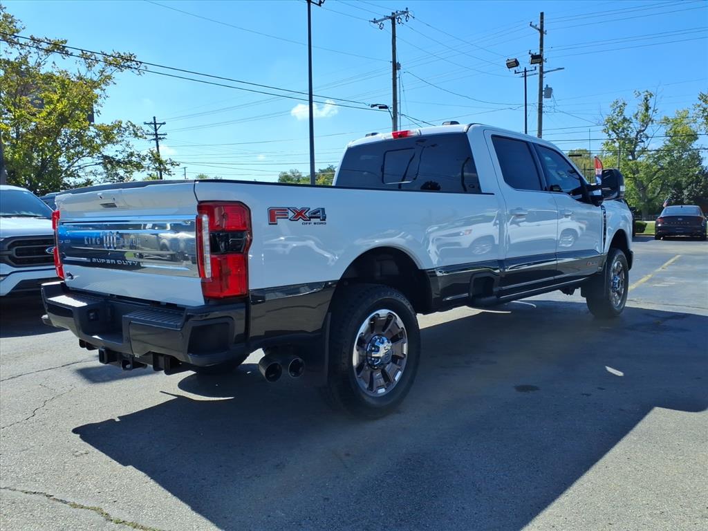 2025 Ford F-350 King Ranch photo 3