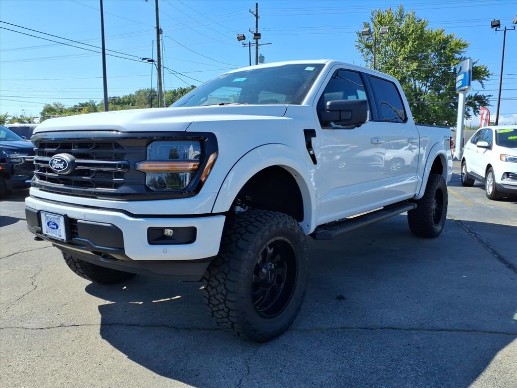 2025 Ford F-150 XLT photo 4