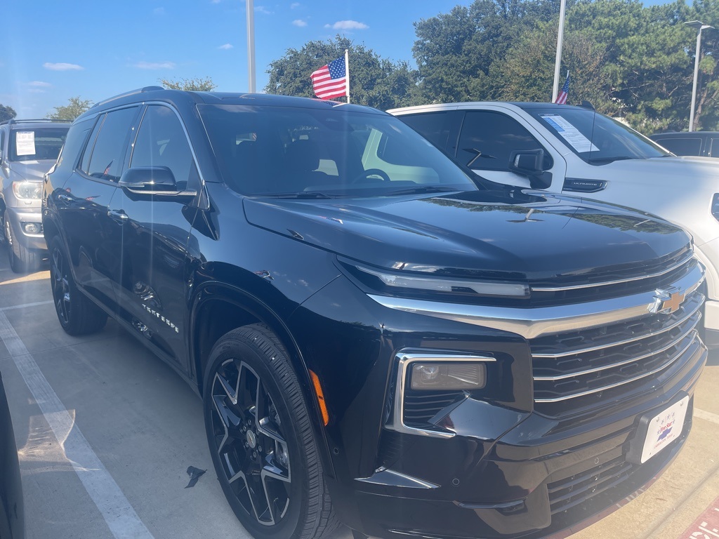 Used 2025 Chevrolet Traverse High Country