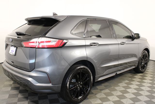 2024 Ford Edge ST-Line photo 3