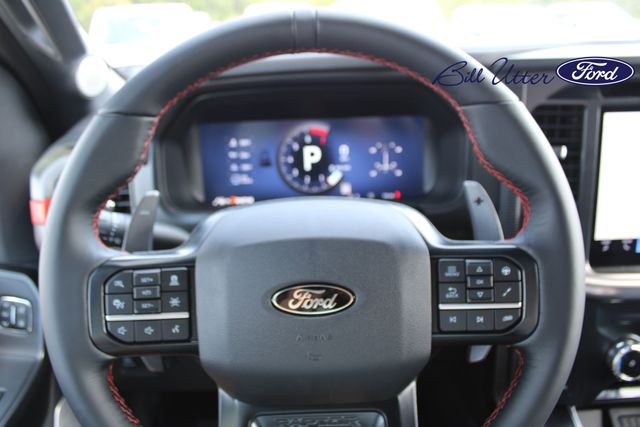 2025 Ford F-150 Raptor photo 17