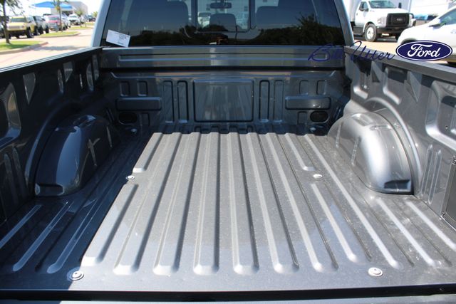 2025 Ford F-150 XLT photo 5