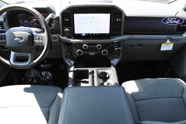 2025 Ford F-150 XLT photo 9