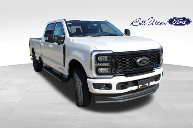 2026 Ford F-350 photo 2