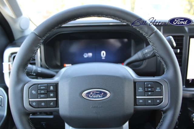 2026 Ford F-350 photo 17