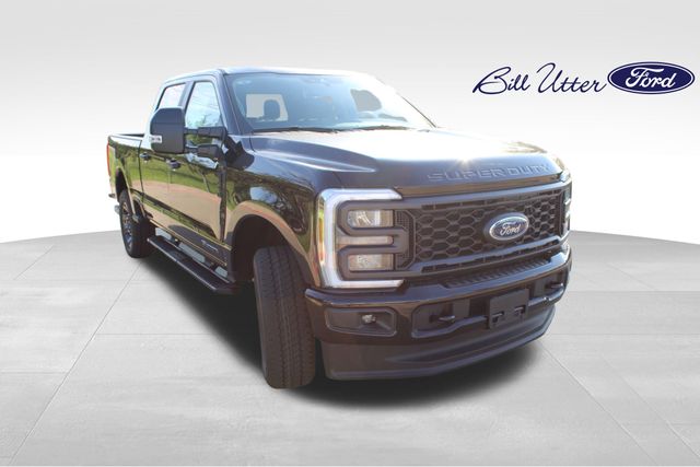 2026 Ford F-250 photo 2
