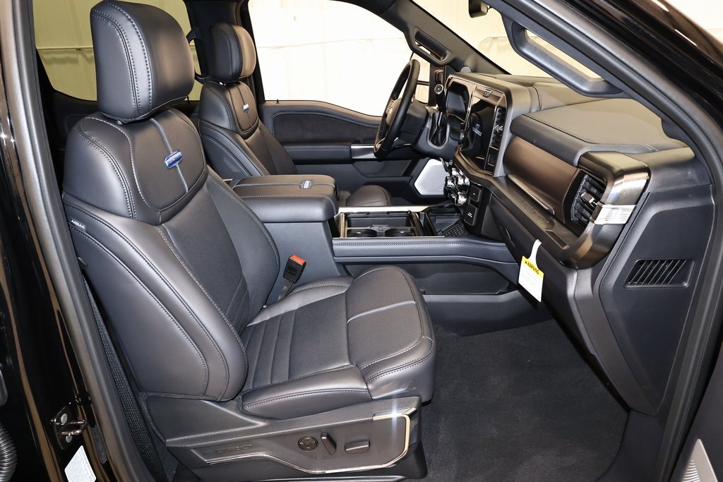 2026 Ford F-250 Platinum photo 15