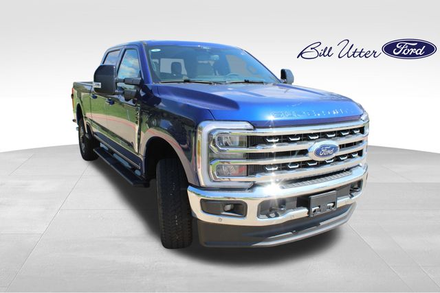2026 Ford F-250 photo 2