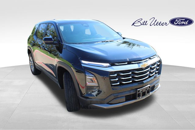 2025 Chevrolet Equinox LT photo 3